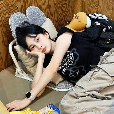 辣妹与恐龙